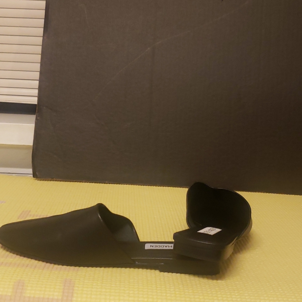 Flats - Picture 3 of 4